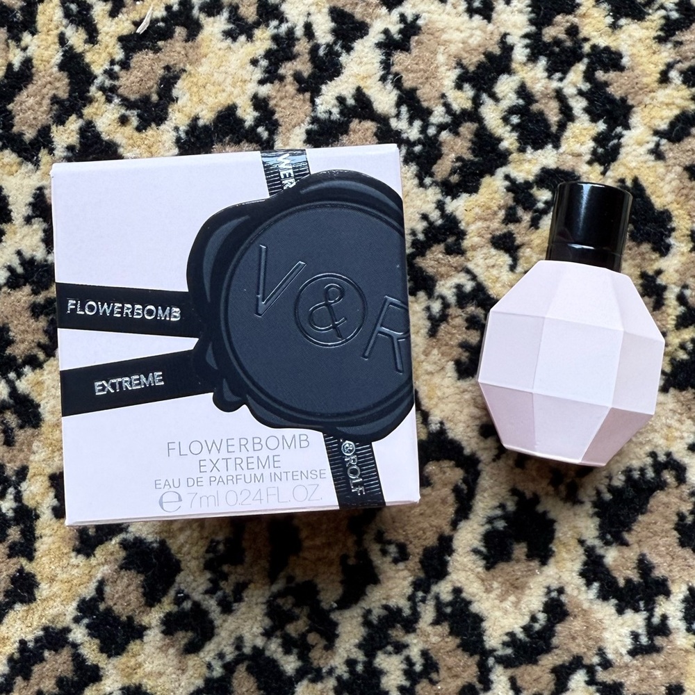 Viktor & Rolf Flowerbomb Extreme mini (NIB)